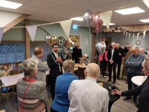 aa1d974b-47da-4355-be73-0ad57eb45310-002