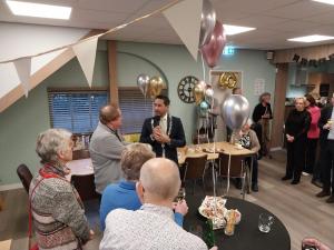 fb0f7415-91d5-42c4-b4b1-693e9a600373-002